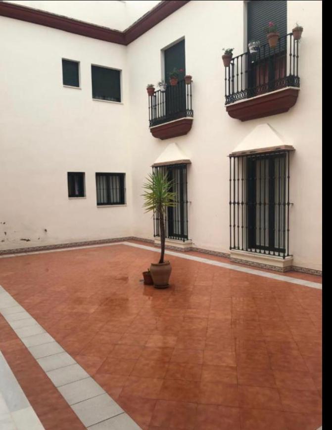 Apartamento En Pleno Centro De Marchena 3 Dormitorios 3 Banos Privados エクステリア 写真